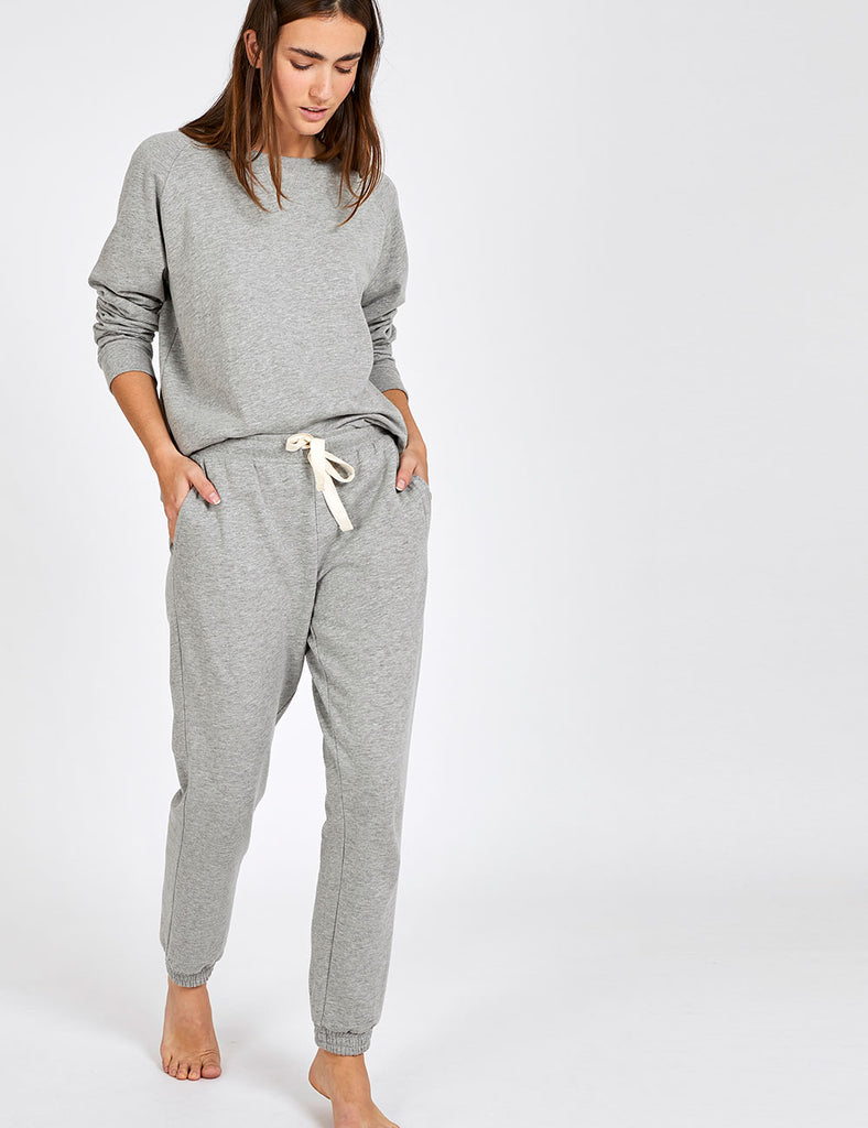 Pijama mujer gris claro invierno